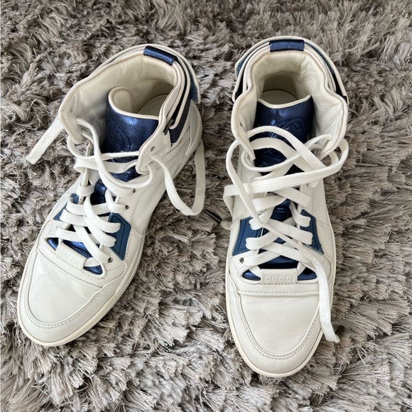 Gucci White GG Soft Leather High Top Sneakers - Picture 5 of 9